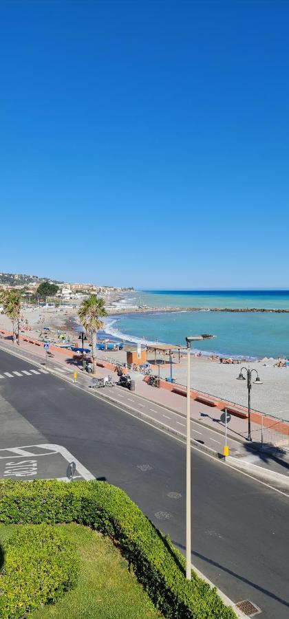 Mare Apartment Ventimiglia Ngoại thất bức ảnh